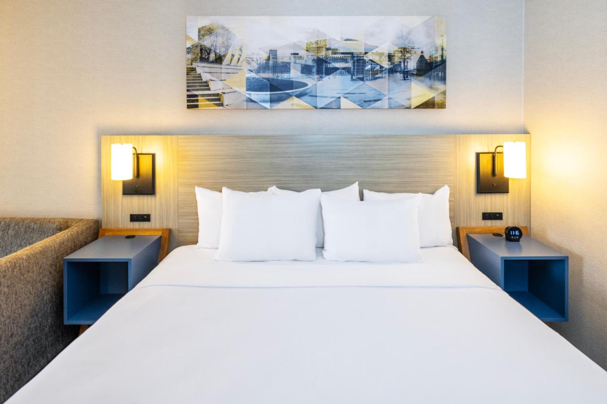 Comfort Inn Фредериктон Экстерьер фото